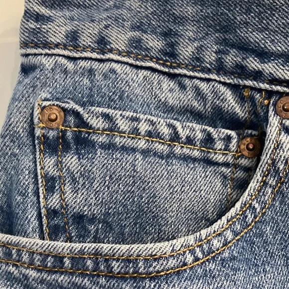 Levi's Classic Straight Blue Jeans frayed hem - Picture 7 of 9